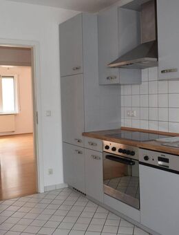 Nordend: Helle 2 Zi.-Wohnung. mit Balkon, Parkett und Wohnküche - Frankfurt (Main)