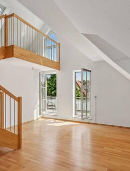 Elegantes Wohnen - Galerie DG-Whg mit Dachterrasse in Stadtvilla - München