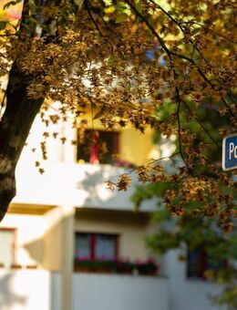 Charmante 2-Raumwohnung | moderne EBK und Balkon | Tageslichtbad mit Wanne | PKW-Stellplatz mögl. - Magdeburg