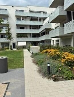 47122/21 4-Zimmer-Wohnung für die Familie sucht Nachmieter in Düsseldorf-Rath/Neubau - Düsseldorf