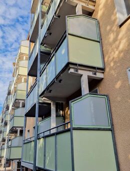 3-Raum-Wohnung mit Balkon - Neuvermietung nach Wohnungssanierung - Glauchau