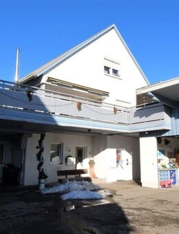 Vermietete Wohnungen mit großer Sonnenterrasse mit Weitblick und Doppelgarage - Bitz