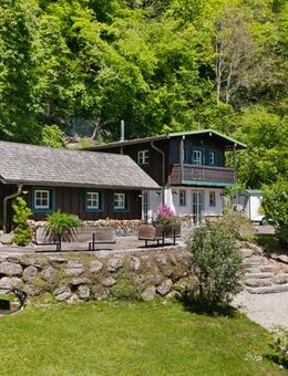 FREIZEITGRUNDSTÜCK MIT WOHN- UND GÄSTEHAUS - Pullach (Isartal)
