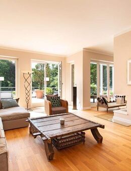 Naturnahes Wohnen im Alstertal - Maisonettewohnung mit Südterrasse und Alsterlaufzugang - Hamburg