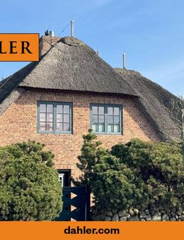 Reetgedeckte Doppelhaushälfte in zentraler Lage - Kampen (Sylt)