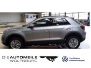 VW T-Roc, 1.0 TSI Life, Jahr 2023 - Wolfsburg