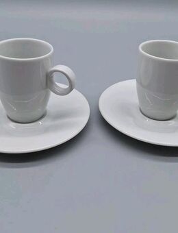 TCM 2 Stück Espresso Mokka Tassen mit Unterteller 5cm breit 8,5cm hoch - Essen