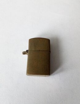 kleines altes Feuerzeug von 1970 Japan - Essen