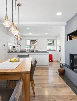 Exklusive 6-Zimmer Erdgeschosswohnung mit großer Doppelgarage im Zentrum von Meckenbeuren - Meckenbeuren