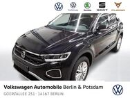 VW T-Roc, 1.5 TSI Life, Jahr 2024 - Berlin