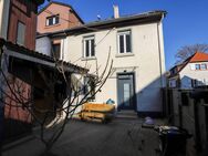 NEUER PREIS ! Einfamilienhaus mit Ausbaupotenzial in Darmstadt-Bessungen - Darmstadt