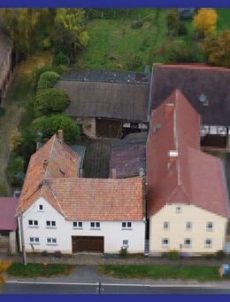 Bauernhof mit Garten und Scheune - Schkölen