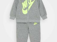 Baby Nike Trainingsanzug - Wuppertal