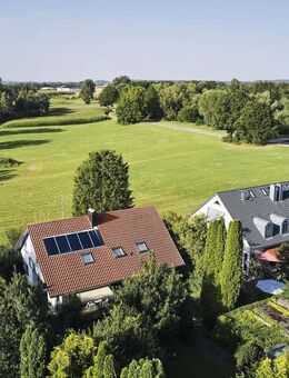 Attraktives Einfamilienhaus im Grünen mit Blick in die Natur und vielen Besonderheiten, ohne Makler - Schmiechen
