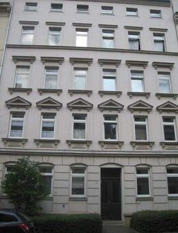 Wo das Leben so spielt - günstig geschnittene 2-Zi.-Wohnung mit Einbauküche - Leipzig