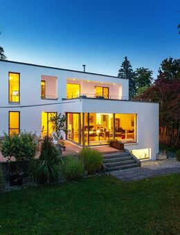 Den Pilsensee vor der Tür: Stilvolles Architektenhaus mit Wärmepumpe und PV - Seefeld (Bayern)