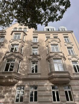 Luxuriöses Wohnen auf 150m²: Erstbezug nach Kernsanierung | Altbau mit Balkon | Energieeffizienz - Augsburg