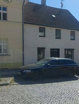 sanierungsbedürftiges EFH mitten in der Altstadt - Strausberg