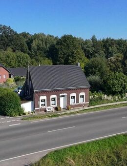 **freistehendes Einfamilienhaus im Naturschutzgebiet von Krefeld-Hüls sucht neuen Zuwachs** - Krefeld