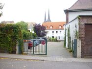 2 Raumwohnung Am Schwanteich mit Einbauküche und großen Fensterbad - Grimma