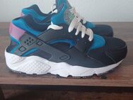 Nike Air Huarache Gr. 38.5 Neu Sneaker, Sport, Schuhe, Kinder - Emsbüren