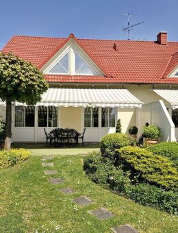 Alternative zum Haus! Elegante 4- bis 5-Zi.-Maisonette im Landhausstil in feiner Wohnlage von Röttenbach - Röttenbach (Landkreis Erlangen-Höchstadt)