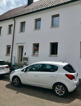 Charmante 2-Zimmer-Wohnung in ruhiger Lage - ideal für 1-2 Personen - Heimsheim