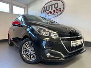 Peugeot 208 1.2 AUTOMATIK*SIGNATURE*KLIMA*PANO*NAVI*CAM* - Sindelfingen