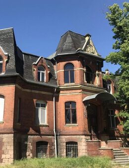 Großzügige Villa mit Ausbaupotenzial und historischem Charme - Osternienburger Land