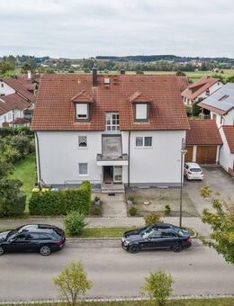 Lichtdurchflutete 2-Zimmer-Dachgeschosswohnung mit Balkon und Garage - Thannhausen