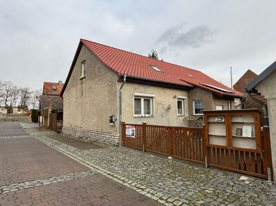 Platz für die ganze Familie! Einfamilienhaus in Wackersleben!