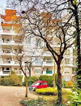 Privatverkauf: Hochwertige 2-Zi.-Wohnung mit offenem Kamin - Schwalbach (Taunus)