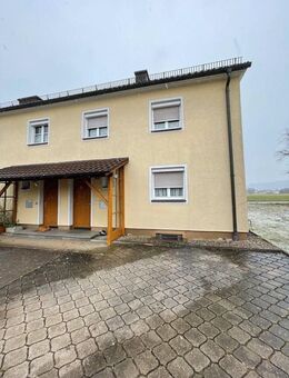Charmantes Reihenendhaus in ruhiger Außenlage, sehr naturnah und mit Autobahnanschluss!! - Stammham (Landkreis Altötting)