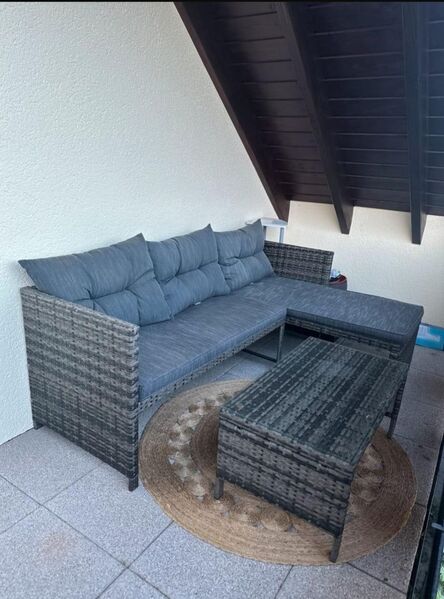 Lounge ,Sitzgruppe, Rattan mit Tisch und Kissen - Schöffengrund