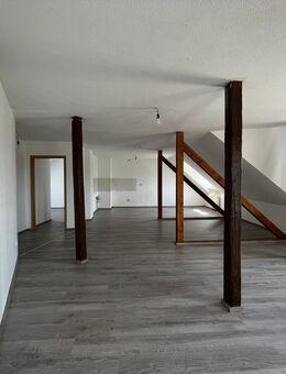 Einzigartige Dachgeschosswohnung sucht Liebhaber - Zwickau