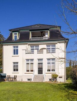 Einmalige Gelegenheit in Reinbeks Villengebiet: Eigentumswohnung mit traumhaftem Blick - Reinbek