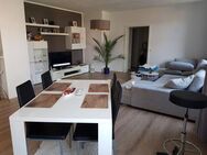 Geräumige und lichtdurchflutete 2-Zimmer-Erdgeschoß-Wohnung in der Fußgängerzone-Nähe Marktplatz - Hildburghausen