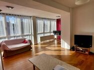 Helle 2-Zimmer Wohnung mit Wintergarten in Feldkirchen bei München - Feldkirchen (Regierungsbezirk Oberbayern)