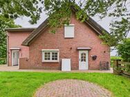 **Unter Reet mit 2 Wohnungen in bester Deichlage mit Blick in die Marsch** - Nordstrand