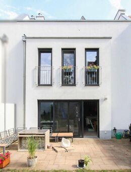 Grüne Oase: DHH mit eigenem Garten in urbaner Lage - Leipzig