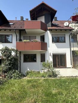 Etwas Besonderes: 4-Zimmerwohnung auf zwei Etagen mit eigenem Garten und Apfelbaum - Tübingen