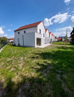 Neues Reihenendhaus mit großem Garten u. Garage in Lübbenau/Spreewald - Lübbenau (Spreewald)