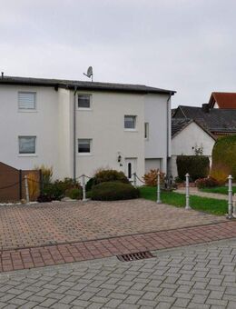 Attraktives Mehrfamilienhaus mit 6 Wohneinheiten als Kapital-Anlageobjekt in Hünstetten! - Hünstetten