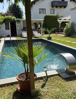 Mehrfamilienhaus mit Pool - Raubling