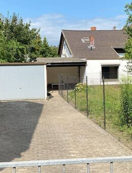 16.128 Euro KM jährlich, 4 Jahre fest: Großzügiges Einfamilienhaus mit separatem Anbau - Peine