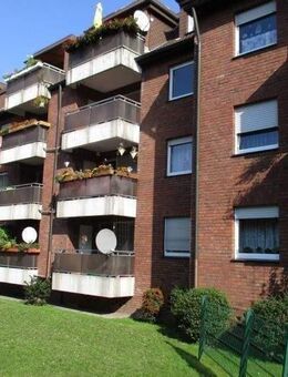 Ideal für die kleine Familie ! Gepflegte 3 1/2 Raum Dachgeschoß-Wohnung mit Balkon in Bochum-Gerthe - Bochum