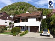 Familienparadies - Einfamilienhaus mit Einliegerwohnung, Wintergarten und großem Garten - Deggingen