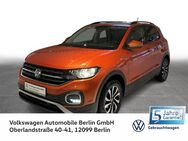 VW T-Cross, 1.0 TSI Active, Jahr 2023 - Berlin