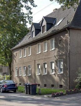 Frisch sanierte Dachgeschosswohnung in ruhiger Lage von Lohnberg - Dinslaken