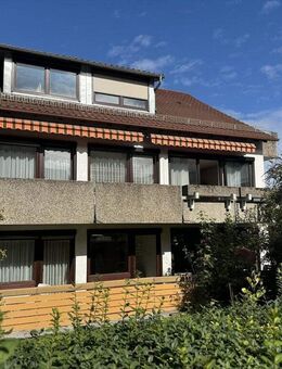 Tolles Dreifamilienhaus in Wangen mit doppelter Garage und attraktivem Vermietungspotential - Stuttgart